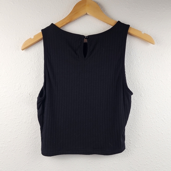 Garage Sculpt Ribbed Knit Crop Tank Top Basic Black Sleeveless Size Medium - Picture 3 of 8